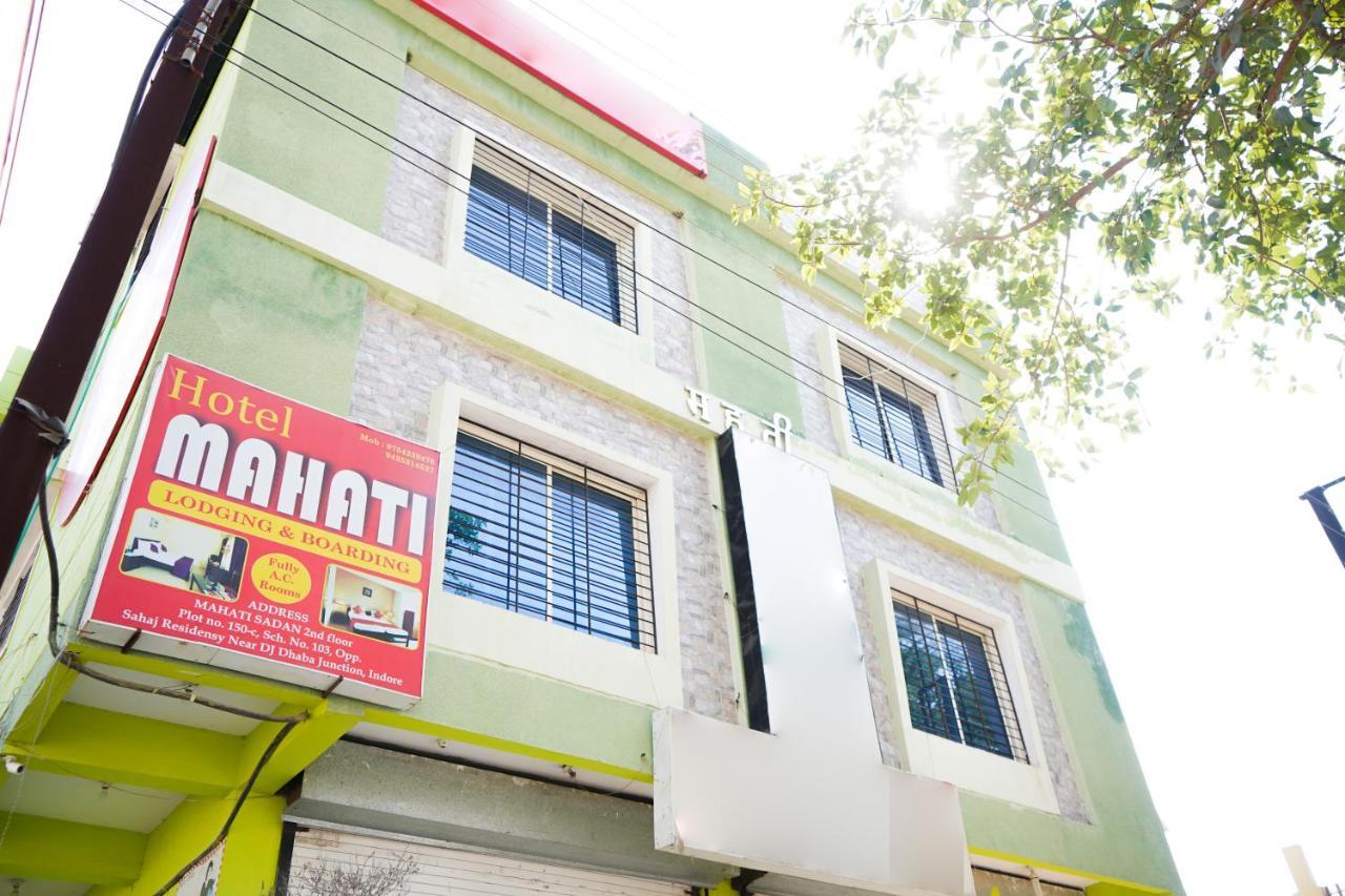 Hotel Mahati 印多尔 外观 照片
